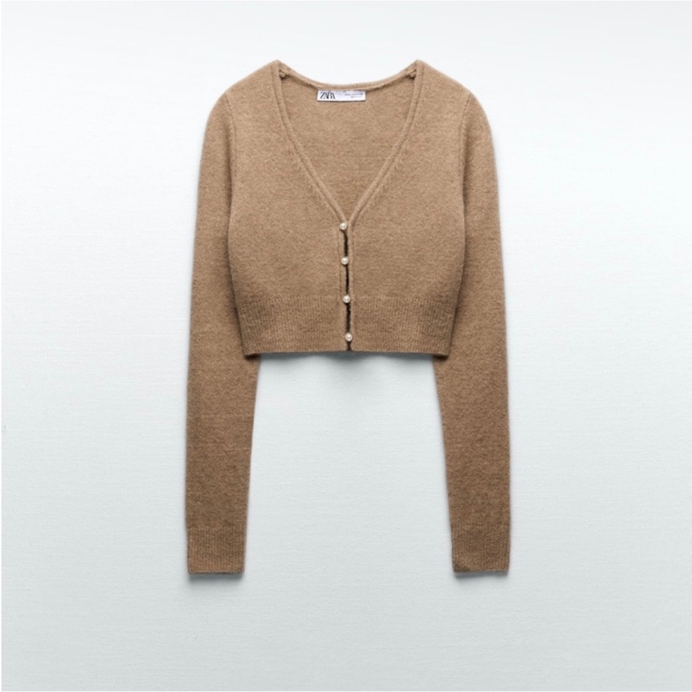 NWT Zara Cropped Knit Cardigan in Beige